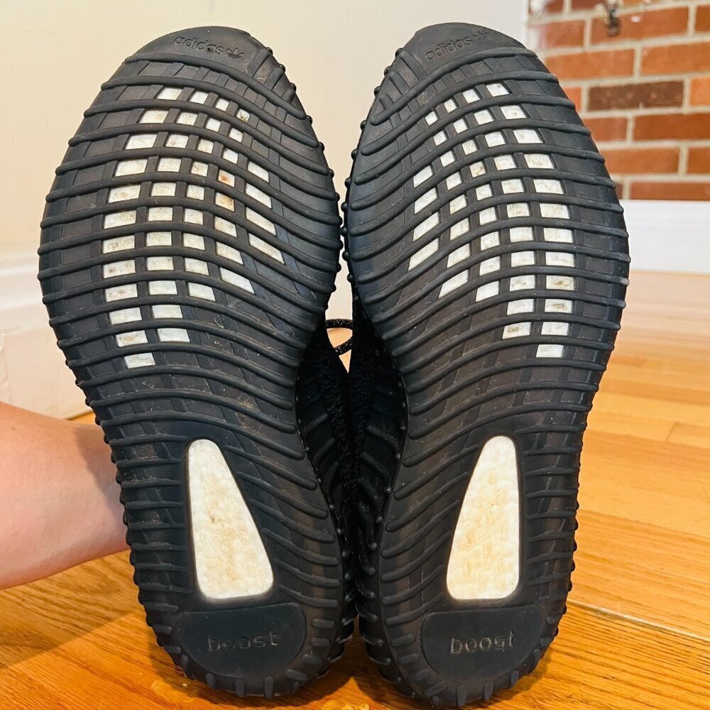Authentic Adidas Yeezy Boost 350 V2 'Black Reflective' Size 8 - Picture 9 of 15